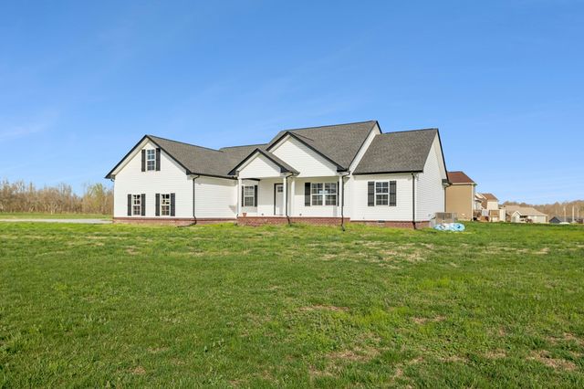 383 Old Coleytown Ln, Lafayette, TN 37083