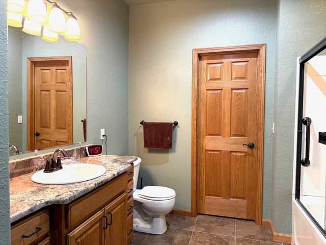 4767 Pine View Court, Bay City, MI 48706