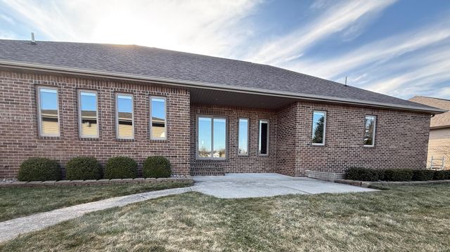 4767 Pine View Court, Bay City, MI 48706