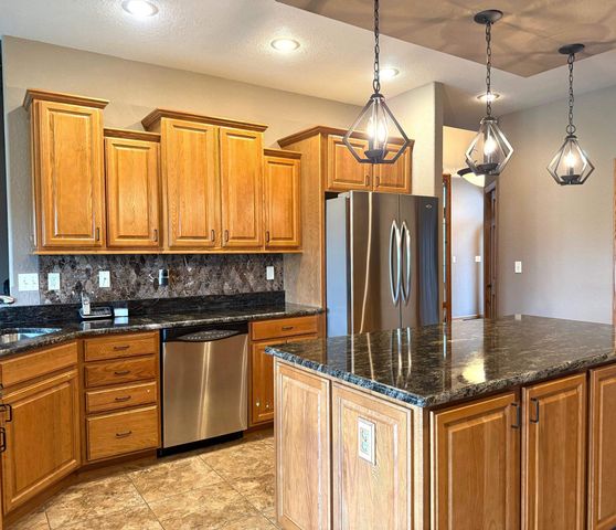 4767 Pine View Court, Bay City, MI 48706