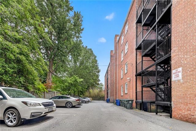 736 W Princess Anne Rd Unit 402, Norfolk, VA 23517