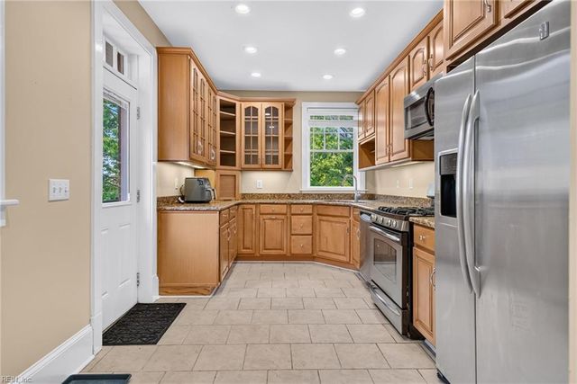 736 W Princess Anne Rd Unit 402, Norfolk, VA 23517