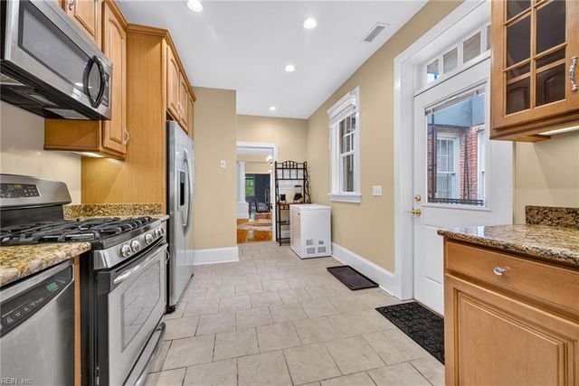 736 W Princess Anne Rd Unit 402, Norfolk, VA 23517