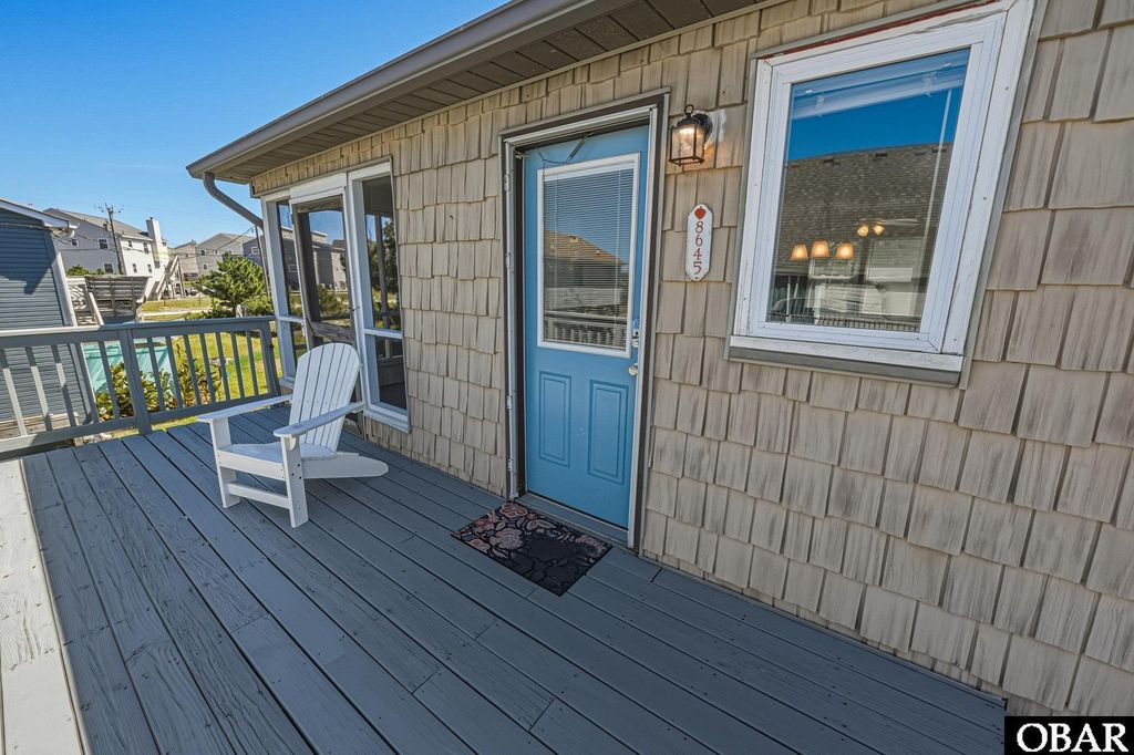 Image 2 of property listing at 8645 W Inlet Court, Nags Head, NC 27959