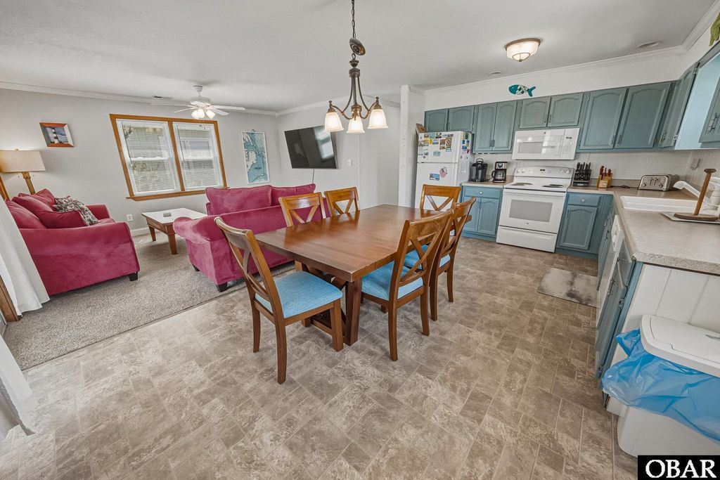 Image 13 of property listing at 8645 W Inlet Court, Nags Head, NC 27959