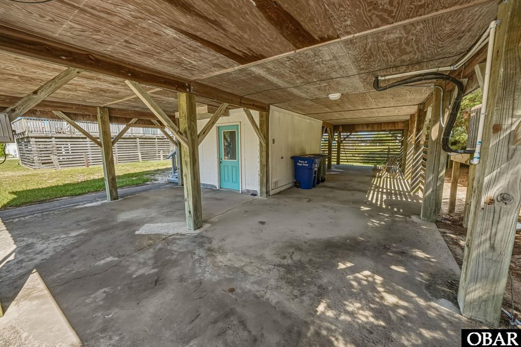 Image 35 of property listing at 8645 W Inlet Court, Nags Head, NC 27959