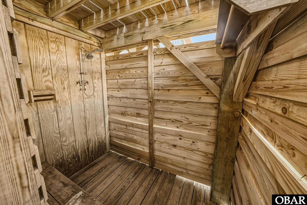 Image 38 of property listing at 8645 W Inlet Court, Nags Head, NC 27959