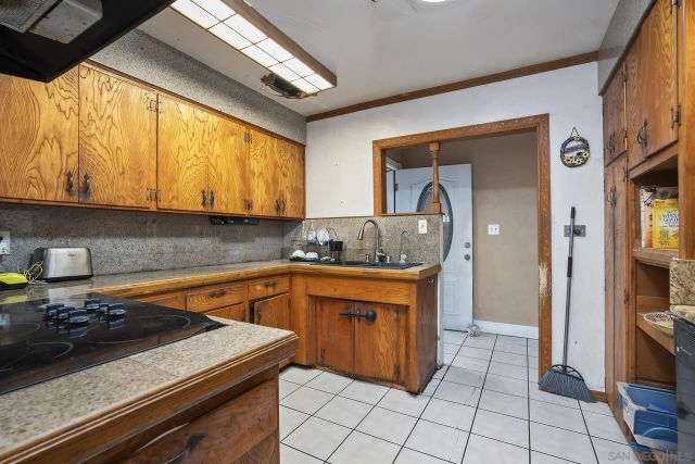 321 DORADO LN, El Cajon, CA 92019