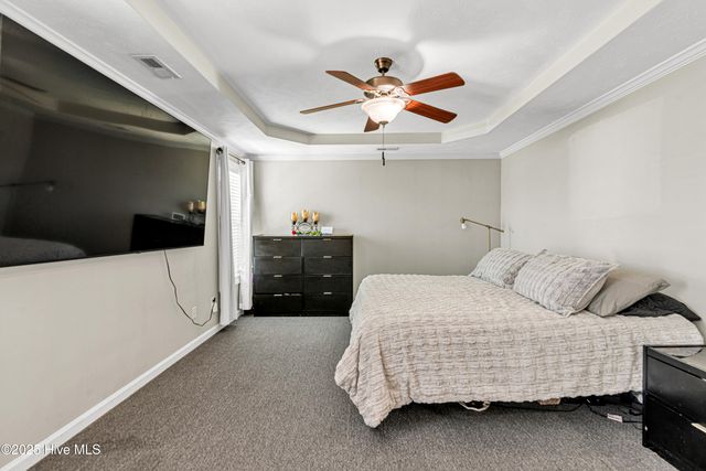 302 Honey Court W, Jacksonville, NC 28540