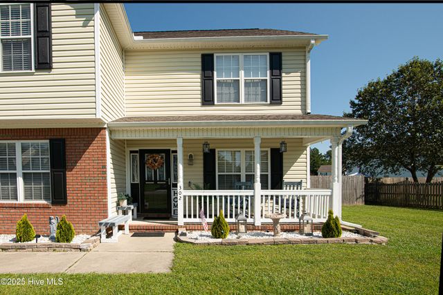 302 Honey Court W, Jacksonville, NC 28540