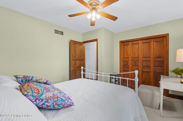 14203 Wakefield Pl, Louisville, KY 40245