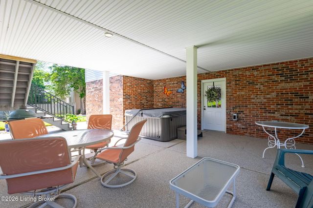 14203 Wakefield Pl, Louisville, KY 40245