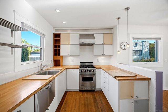 3719 Kite St, San Diego, CA 92103