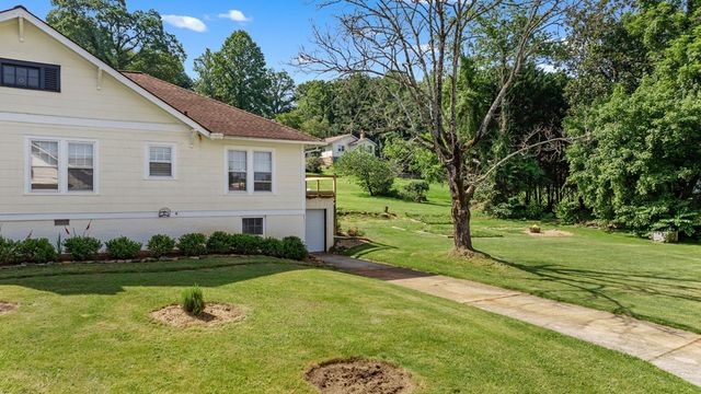 46 Dillard Street, Murphy, NC 28906