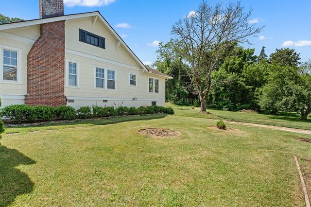 46 Dillard Street, Murphy, NC 28906