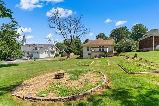 46 Dillard Street, Murphy, NC 28906