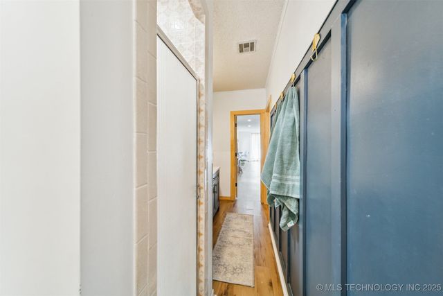 303 SE 3rd Street, Pryor, OK 74361