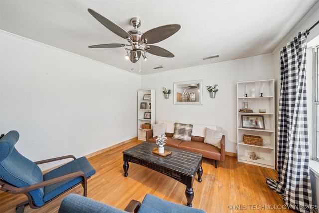 303 SE 3rd Street, Pryor, OK 74361