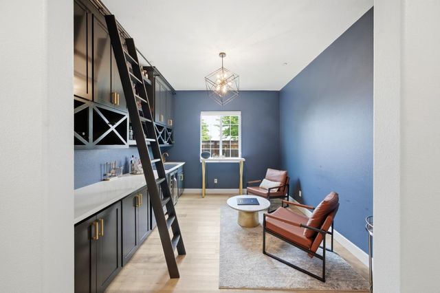 8852 Upbeat Way, Elk Grove, CA 95757