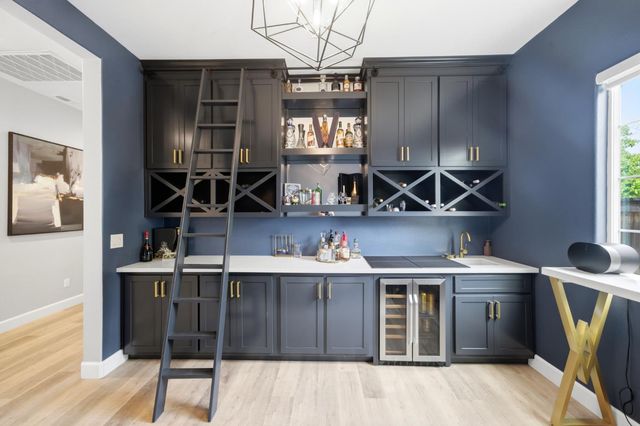 8852 Upbeat Way, Elk Grove, CA 95757