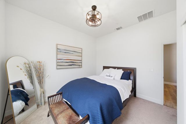 8852 Upbeat Way, Elk Grove, CA 95757