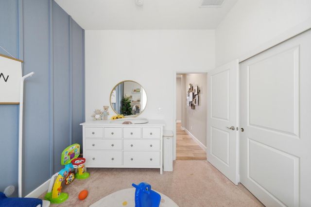 8852 Upbeat Way, Elk Grove, CA 95757