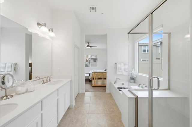 8852 Upbeat Way, Elk Grove, CA 95757