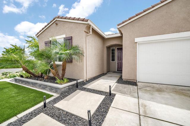 8852 Upbeat Way, Elk Grove, CA 95757