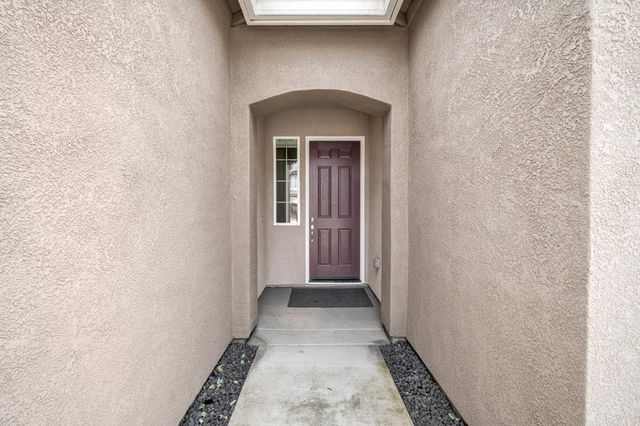 8852 Upbeat Way, Elk Grove, CA 95757