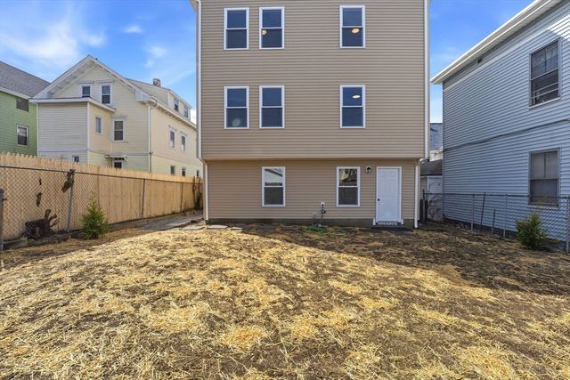 37 Webb St, Pawtucket, RI 02860