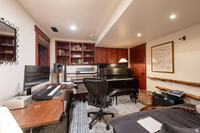 1537 E EMERSON AVE, Salt Lake City, UT 84105