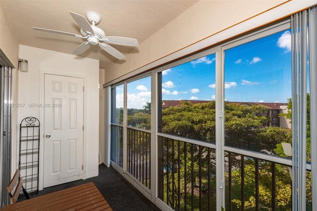 1200 SW 137th Avenue 402E, Pembroke Pines, FL 33027