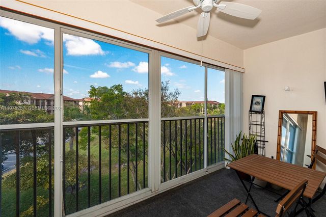 1200 SW 137th Avenue 402E, Pembroke Pines, FL 33027