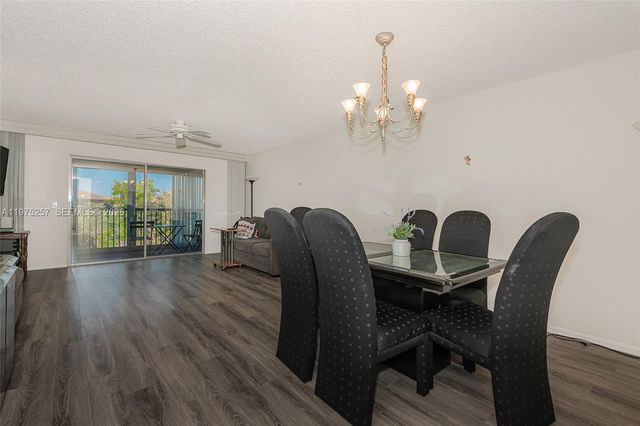 1200 SW 137th Avenue 402E, Pembroke Pines, FL 33027