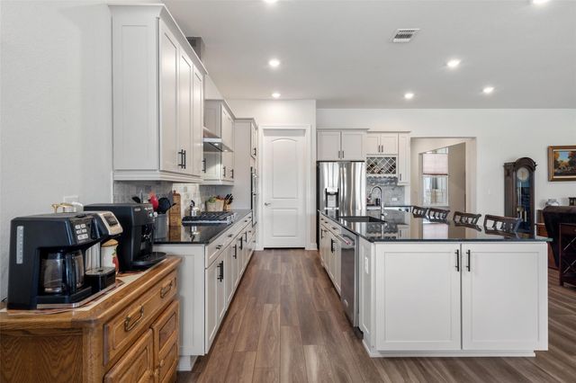 400 Martingale ST, Georgetown, TX 78633