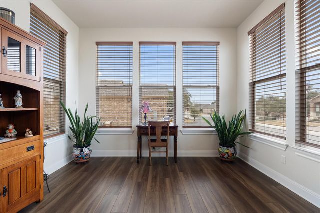 400 Martingale ST, Georgetown, TX 78633