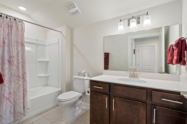 400 Martingale ST, Georgetown, TX 78633