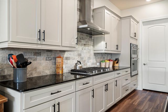 400 Martingale ST, Georgetown, TX 78633