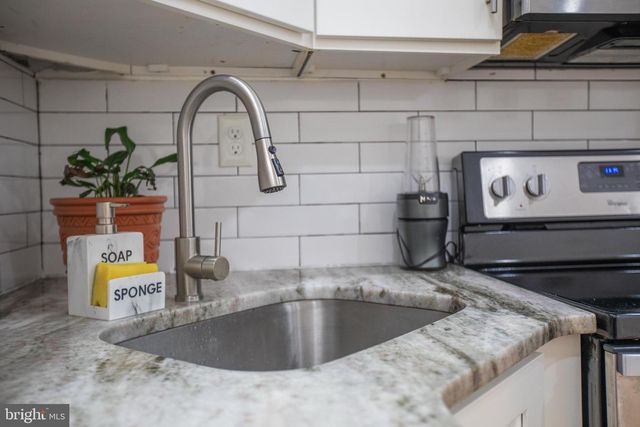 1424 S VOGDES ST, Philadelphia, PA 19143