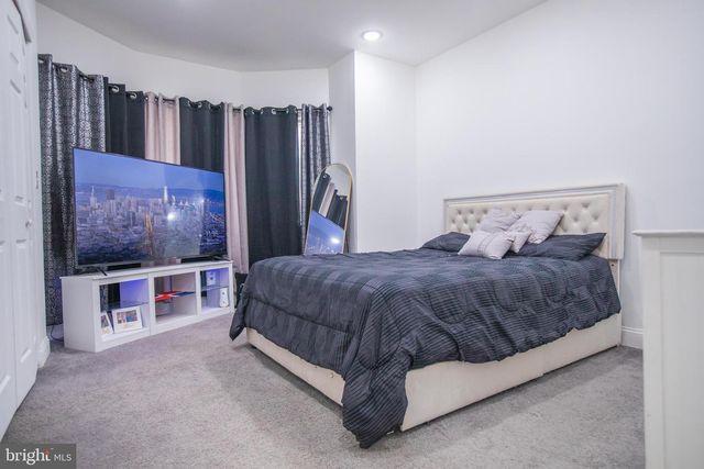 1424 S VOGDES ST, Philadelphia, PA 19143