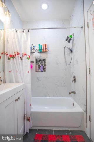 1424 S VOGDES ST, Philadelphia, PA 19143