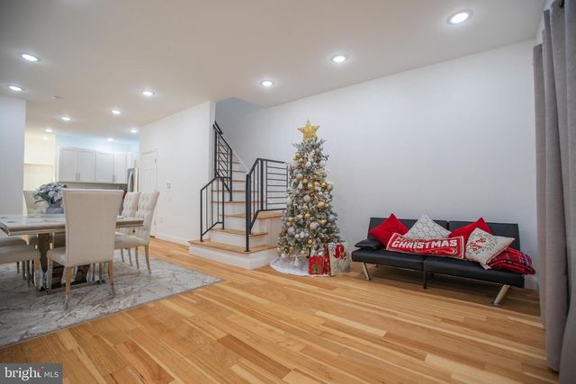 1424 S VOGDES ST, Philadelphia, PA 19143