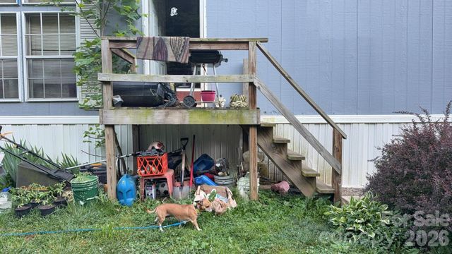 468 Long Branch Road, Green Mountain, NC 28740