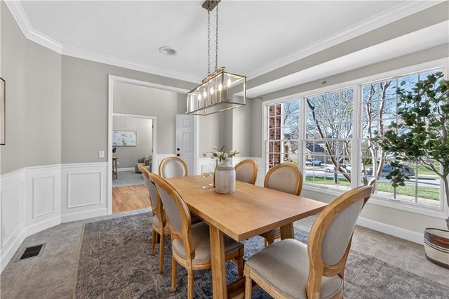 14543 Mohawk Road, Overland Park, KS 66224