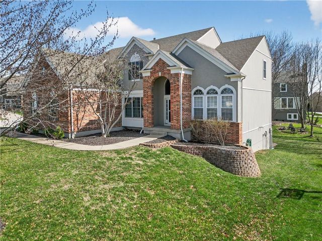 14543 Mohawk Road, Overland Park, KS 66224