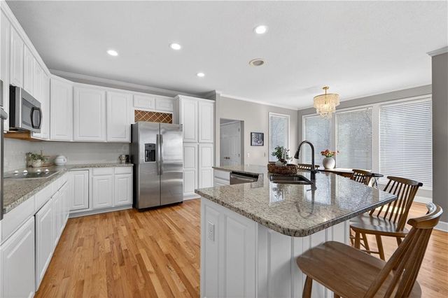 14543 Mohawk Road, Overland Park, KS 66224