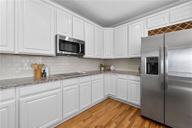 14543 Mohawk Road, Overland Park, KS 66224