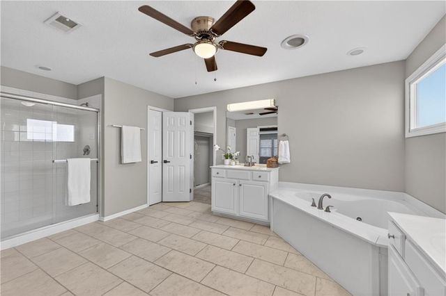 14543 Mohawk Road, Overland Park, KS 66224