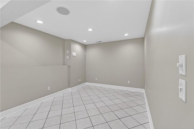 14543 Mohawk Road, Overland Park, KS 66224