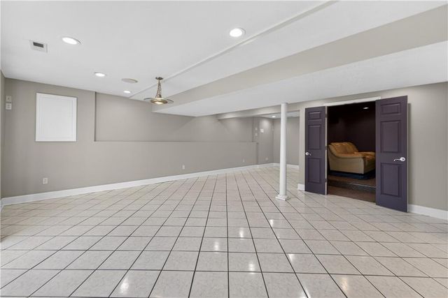 14543 Mohawk Road, Overland Park, KS 66224